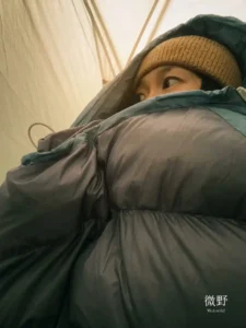 hiking-sleeping-bag-down-4